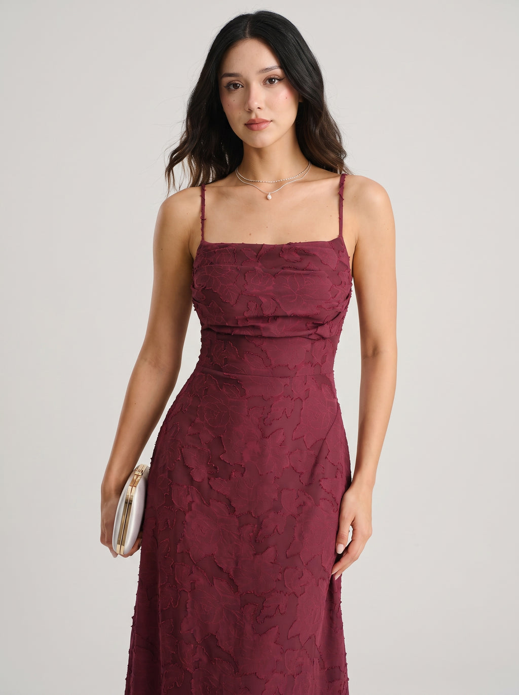 Vestido largo de jacquard color rojo vino