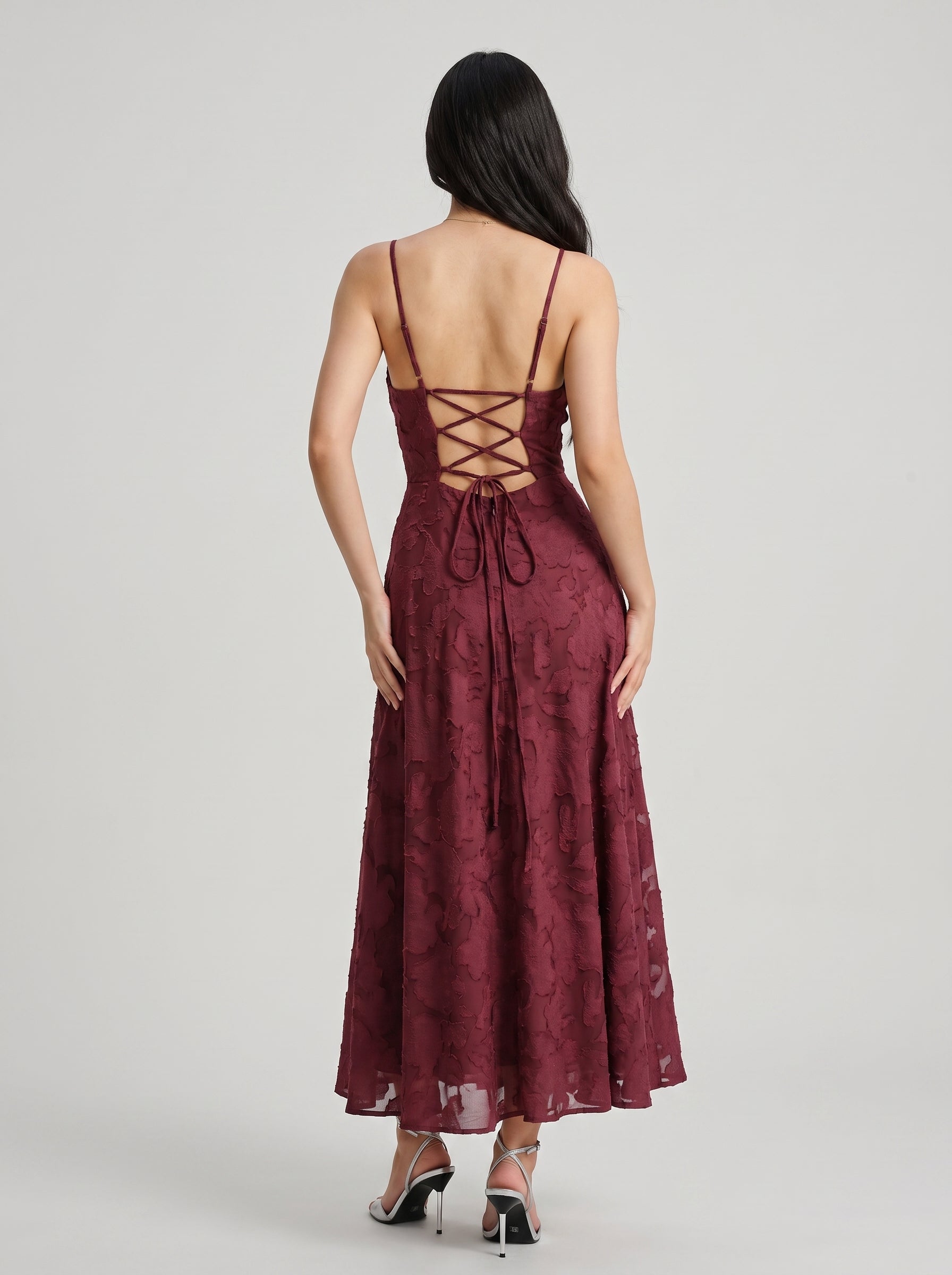 Vestido largo de jacquard color rojo vino